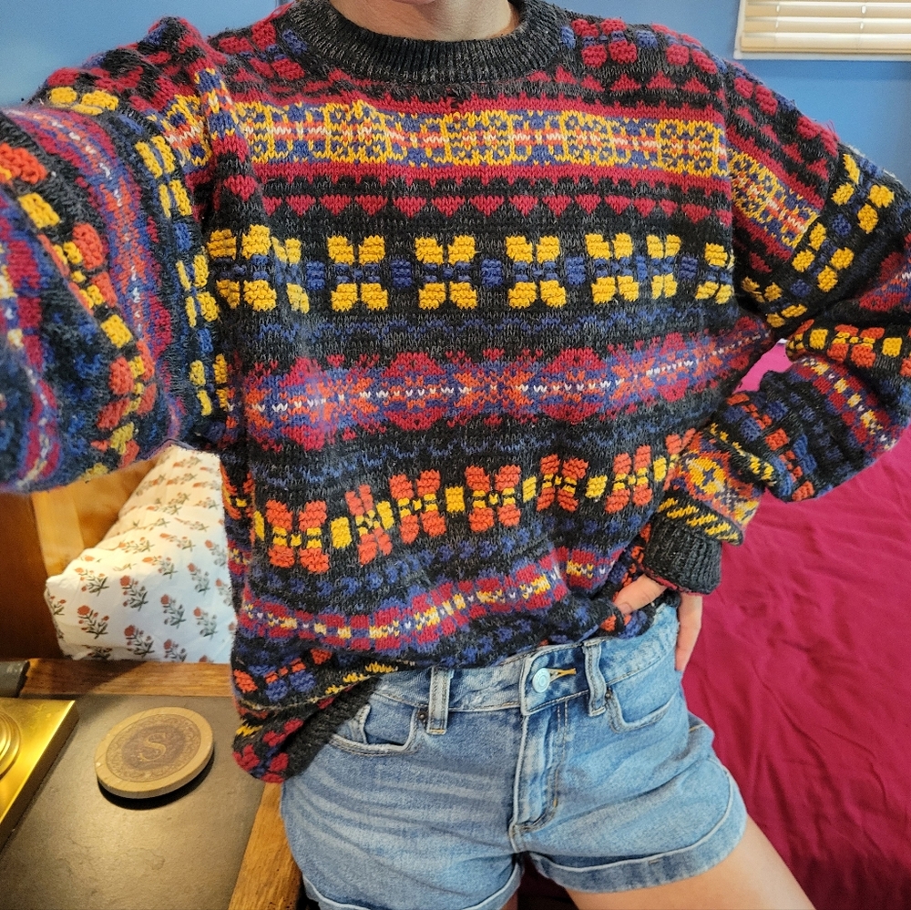 True Vintage 90s Structure Crew Sweater